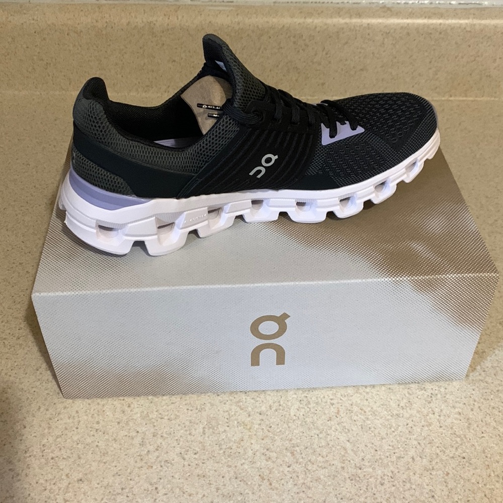 On Sneakers Cloudswift Helion -Brand New in Box